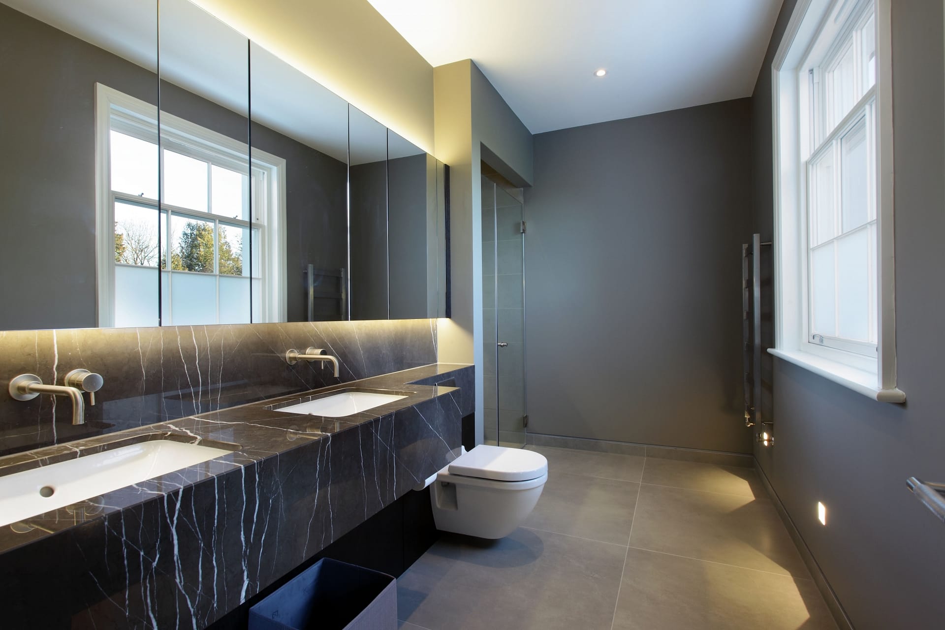 31 Holmewood Ridge bathroom